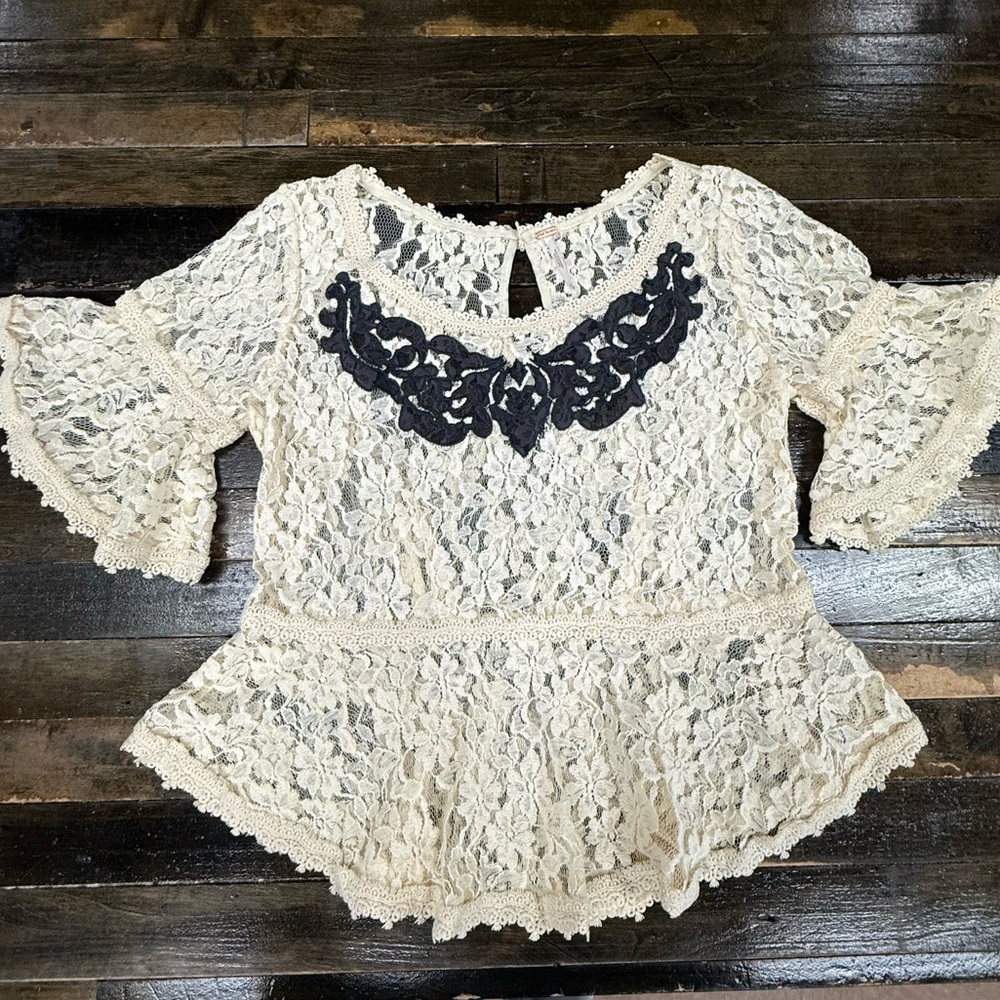 Free People Ivory Lace Peplum Top with Black Appliqué – Boho Festival Style XS
